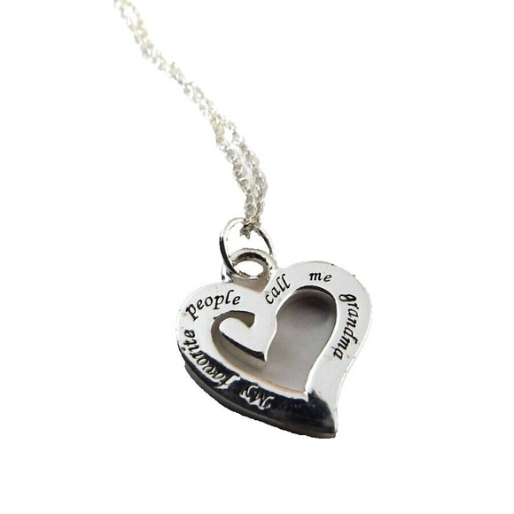 Footnotes Sterling Silver Necklace My Favorite People Call Me Grandma Hearts - Picture 2 of 9